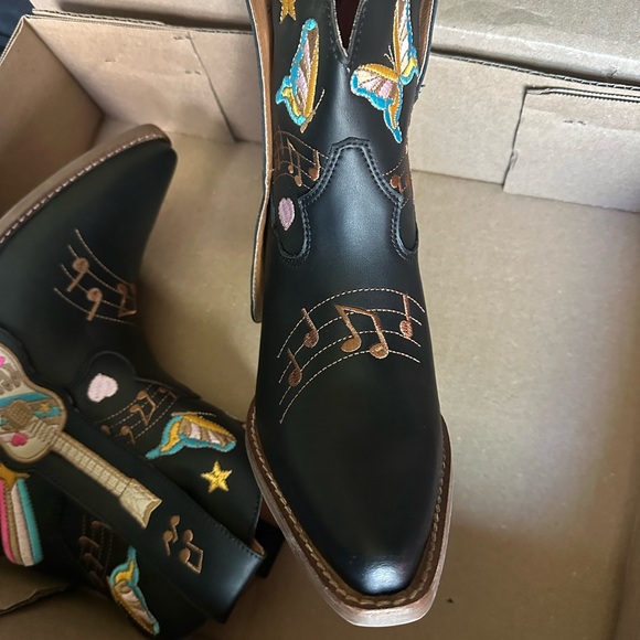 dingo Black Western Ankle Boots (melody) - Picture 2 of 5